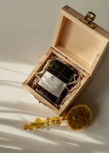 Zestaw dowolnie wybranej świecy sojowej 120 ml w drewnianym ekologicznym pudełku na 1 świecę - Świece - miniaturka - grafika 1