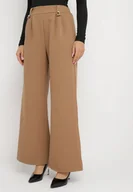 Spodnie damskie - Brązowe Spodnie o Fasonie Szerokich Dzwonów z Ozdobnymi Zakładkami w Talii Narimes - miniaturka - grafika 1