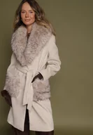 Płaszcze damskie - Beżowy Płaszcz Wiązany w Talii z Futrzanym Kołnierzem i Kieszeniami Perrie - miniaturka - grafika 1