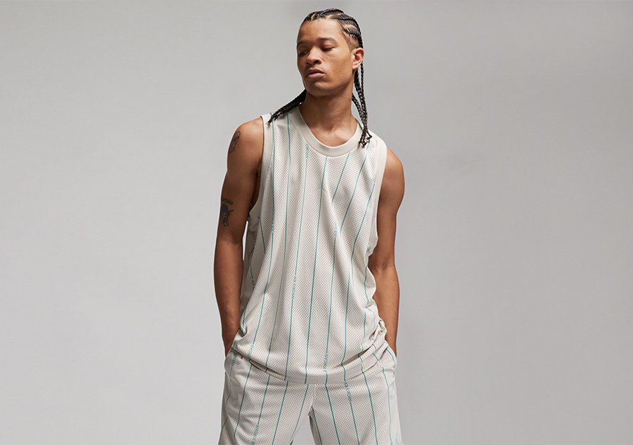 Nike Air Jordan Essentials All Over Printed Jersey Light Orewood Brown