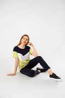 Koszulki i topy damskie - KOLOROWY T-SHIRT - QUIOSQUE - miniaturka - grafika 1