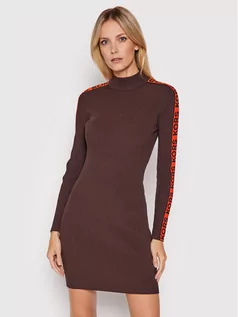 Sukienki - Michael Kors MICHAEL Sukienka dzianinowa Logo MF180SF33D Brązowy Slim Fit - grafika 1