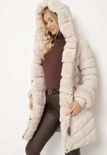 Jasnobeżowa Pikowana Kurtka Zimowa z Paskiem i Futerkowymi Obszyciami z Możliwością Odpięcia Hedirra - Kurtki damskie - miniaturka - grafika 1