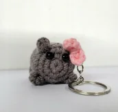 Breloki - SMUTNY CHOMIK Z KOKARDKĄ brelok uroczy pluszak TIK TOK VIRAL MEM PREZENT - miniaturka - grafika 1