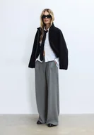 Spodnie damskie - Stradivarius Spodnie wizytowe o miękkim dotyku Ciemnoszary 44 - miniaturka - grafika 1