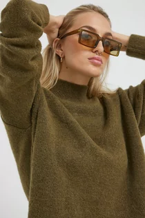 Swetry damskie - Superdry sweter damski kolor zielony lekki z półgolfem - grafika 1