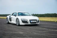 Czasopisma - Audi R8 V8 vs Nissan GTR - Tor Poznań, Tor Śląsk - miniaturka - grafika 1