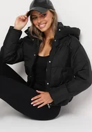 Kurtki damskie - Czarna Pikowana Kurtka Puffer z Kapturem Miviera - miniaturka - grafika 1