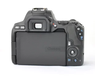 CANON EOS 250D + EF-S 18-135 NANO - Aparaty Cyfrowe - miniaturka - grafika 5