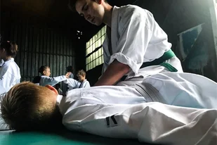 Indywidualny trening Samoobrony Warszawa - Czasopisma - miniaturka - grafika 1