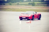 Czasopisma - Ferrari Italia vs Lamborghini Gallardo - miniaturka - grafika 1