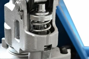 WÓZEK PALETOWY PALECIAK WIDŁOWY MAGAZYNOWY AC25 (HPT-A) KRÓTKI - 800mm - Wózki magazynowe - miniaturka - grafika 6