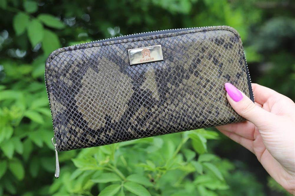 P-02 Portfel skórzany Korona - print wężowy zielony KEMER