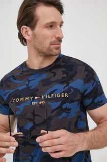 Koszulki męskie - Tommy Hilfiger t-shirt bawełniany kolor granatowy z aplikacją - grafika 1
