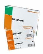 Smith & Nephew Opatrunek parafinowy bactigras 10cm x10cm x 10szt