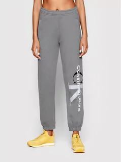 Spodnie sportowe damskie - Calvin Klein Jeans Spodnie dresowe J20J217786 Szary Regular Fit - grafika 1