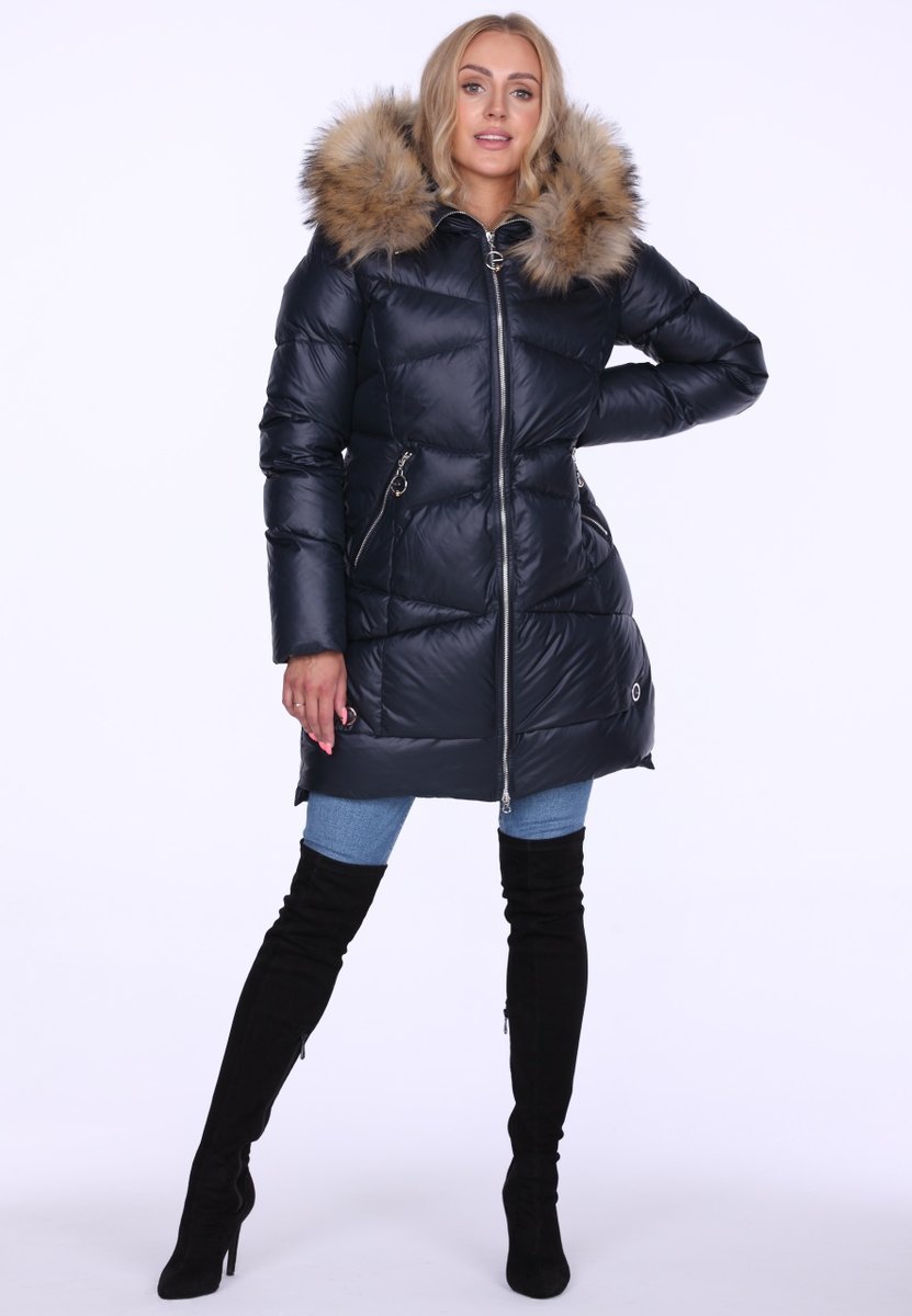 Lekko Taliowana Elegancka Zimowa Kurtka Damska