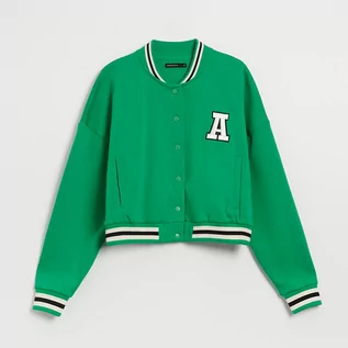 Bluzy damskie - Zielona bluza bejsbolówka w stylu college Athletic Squad - grafika 1