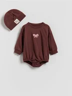 Komplety dla niemowląt - Reserved - Bawełniane body z czapką - brązowy - miniaturka - grafika 1