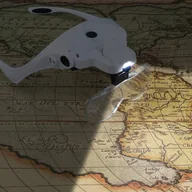 Mikroskopy i lupy - LUPA NAGŁOWNA ŚWIATŁO LED 2TRYBY ŁADOWANIE USB DO CZYTANIA SZYCIA MALOWANIA - miniaturka - grafika 1