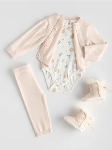 Reserved - Dzianinowy komplet - złamana biel - Komplety dla niemowląt - miniaturka - grafika 1
