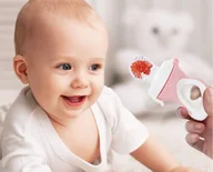 Akcesoria do karmienia - PRIMABOBO BABYJEM SMOCZEK DO WARZYW I OWOCÓW RÓŻOWY 8681049216007 - miniaturka - grafika 1