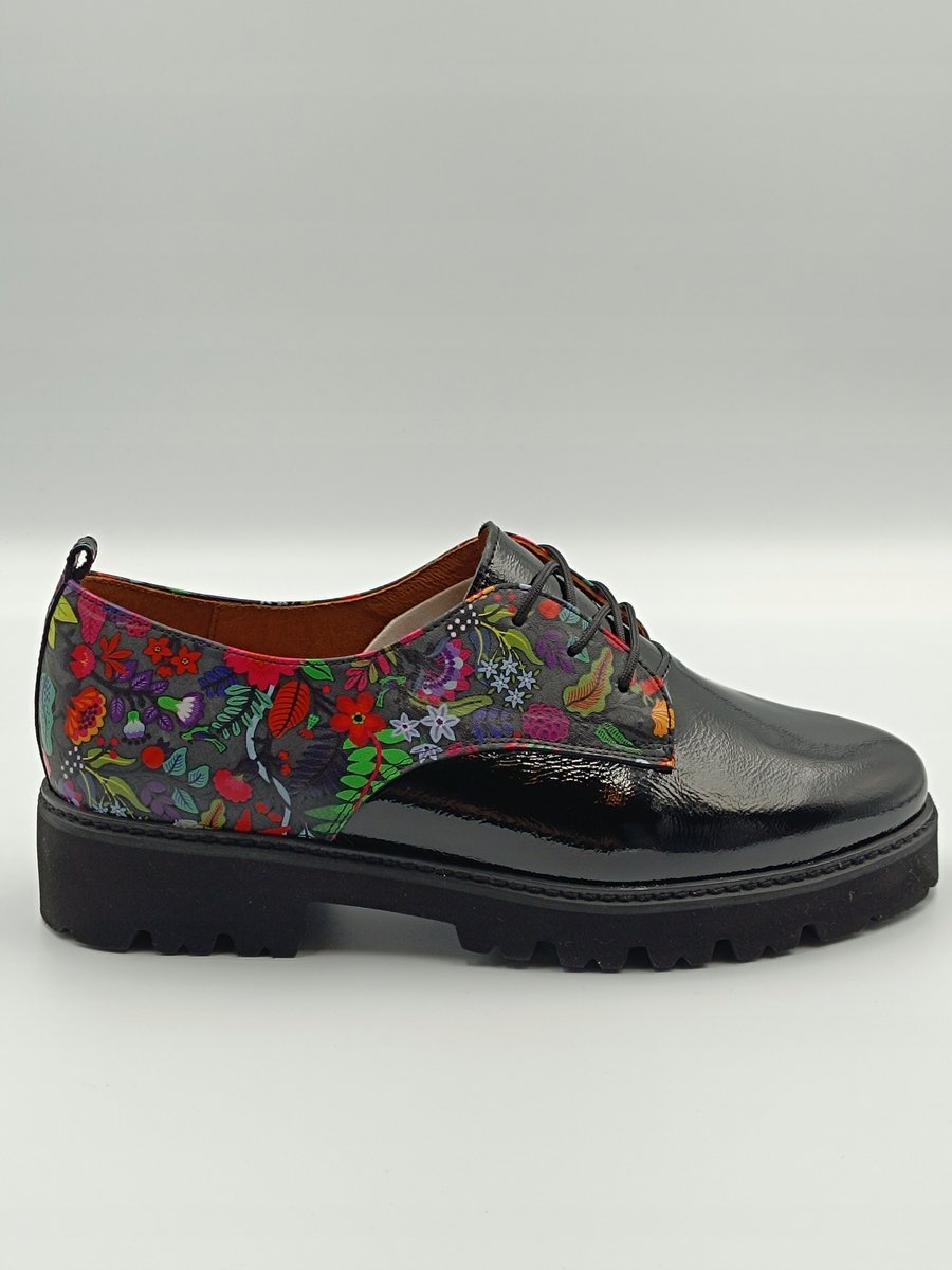 Stylowe oxfordy damskie połączenie kwiatów i czarnego polska marka PULSO r. 37,5