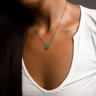 Naszyjniki - Naszyjnik srebrny zielona koniczynka ze stali chirurgicznej - miniaturka - grafika 1