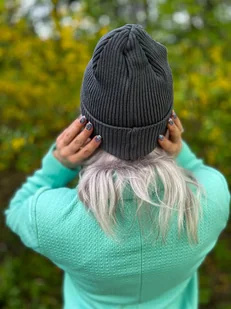 Bawełniana czapka beanie logo ekoskórka Ciemny szary - Czapki damskie - miniaturka - grafika 1