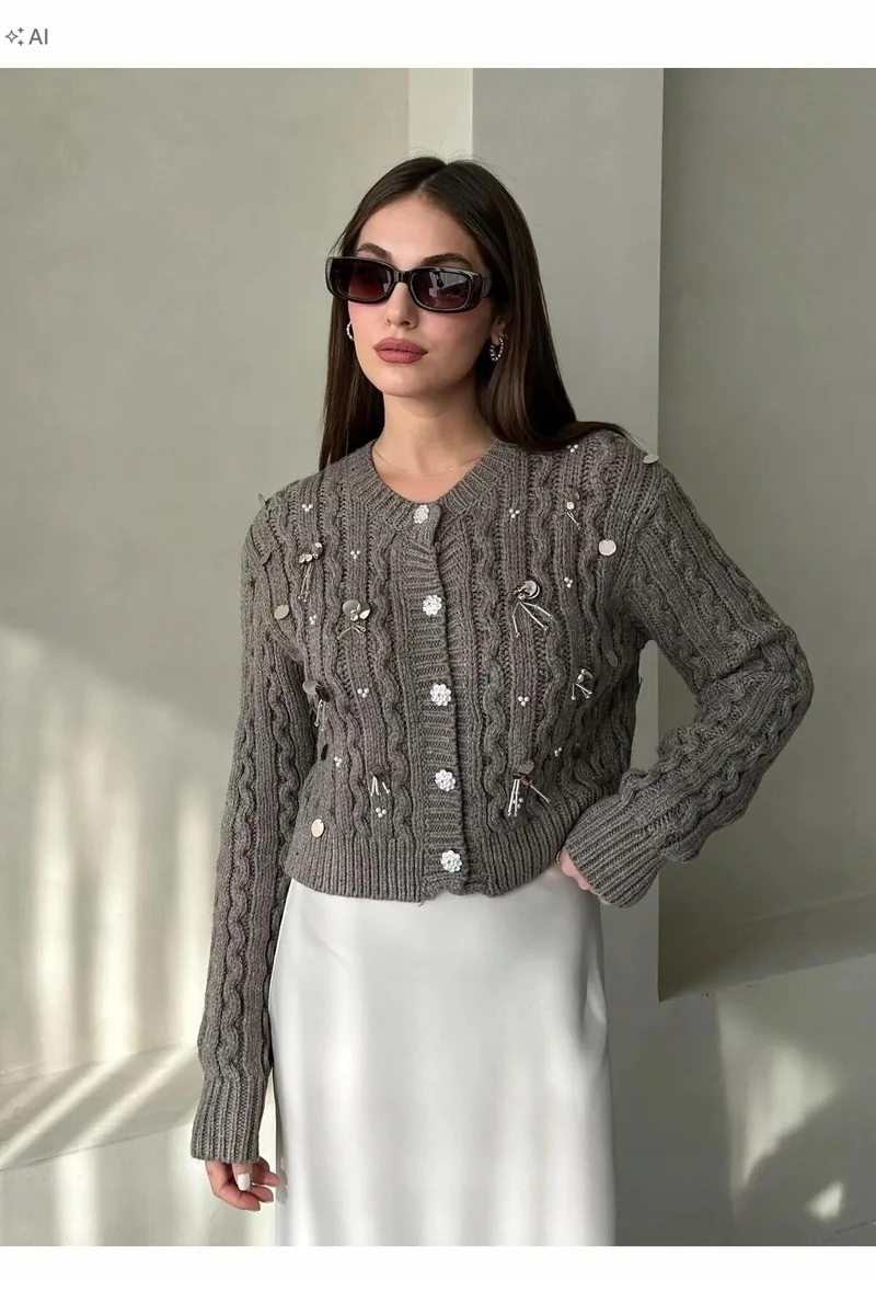 PLECIONY SWETER Z OZDOBNYMI CEKINAMI ELEGANCKI 5IA