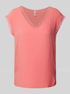 T-shirt z obszyciem koronką model ‘JASMINA’ - Koszulki i topy damskie - miniaturka - grafika 1