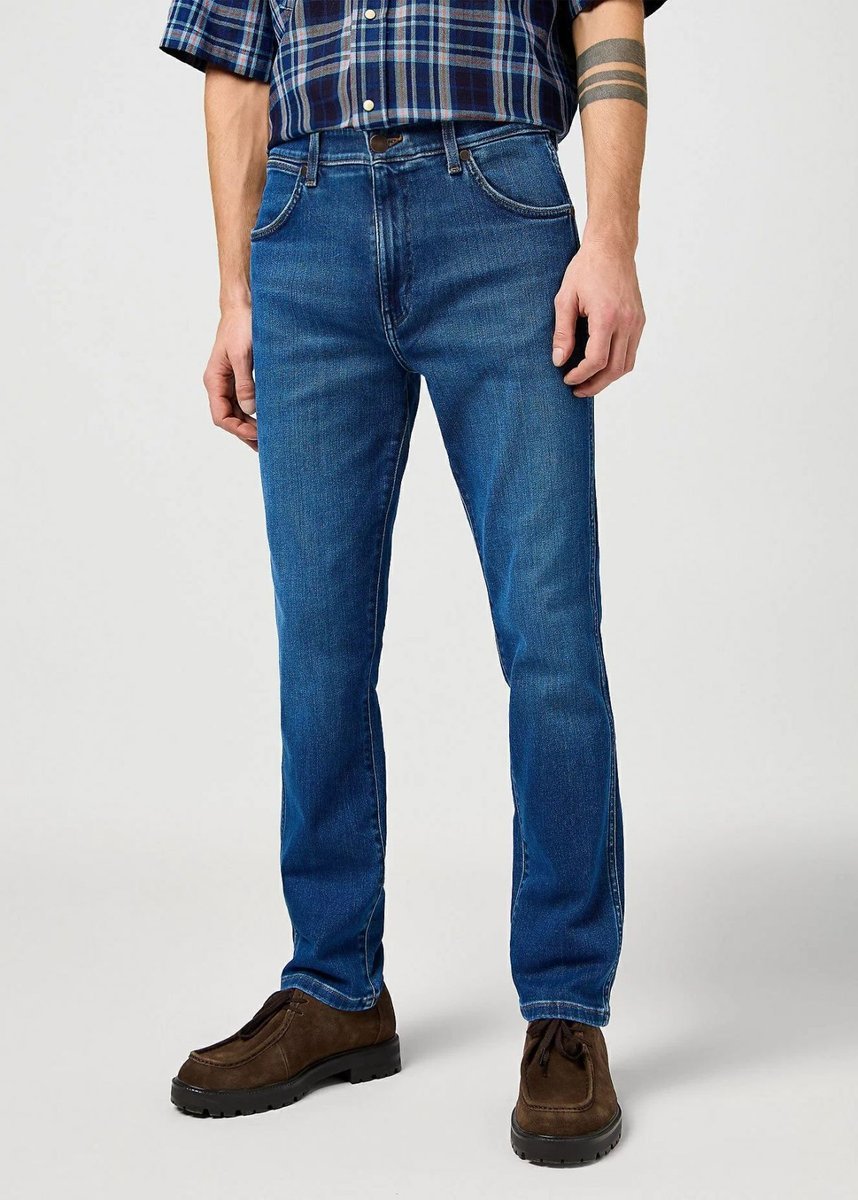 jeansy męskie wrangler 112362458 larston dandelion summer