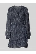 Sukienki - Sukienka kopertowa o dopasowanym kroju z detalami z efektownej przędzy model MAISA - Pepe Jeans - miniaturka - grafika 1