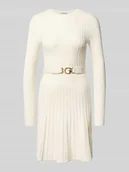 Sukienki - Sukienka o długości do kolan z paskiem w talii - miniaturka - grafika 1