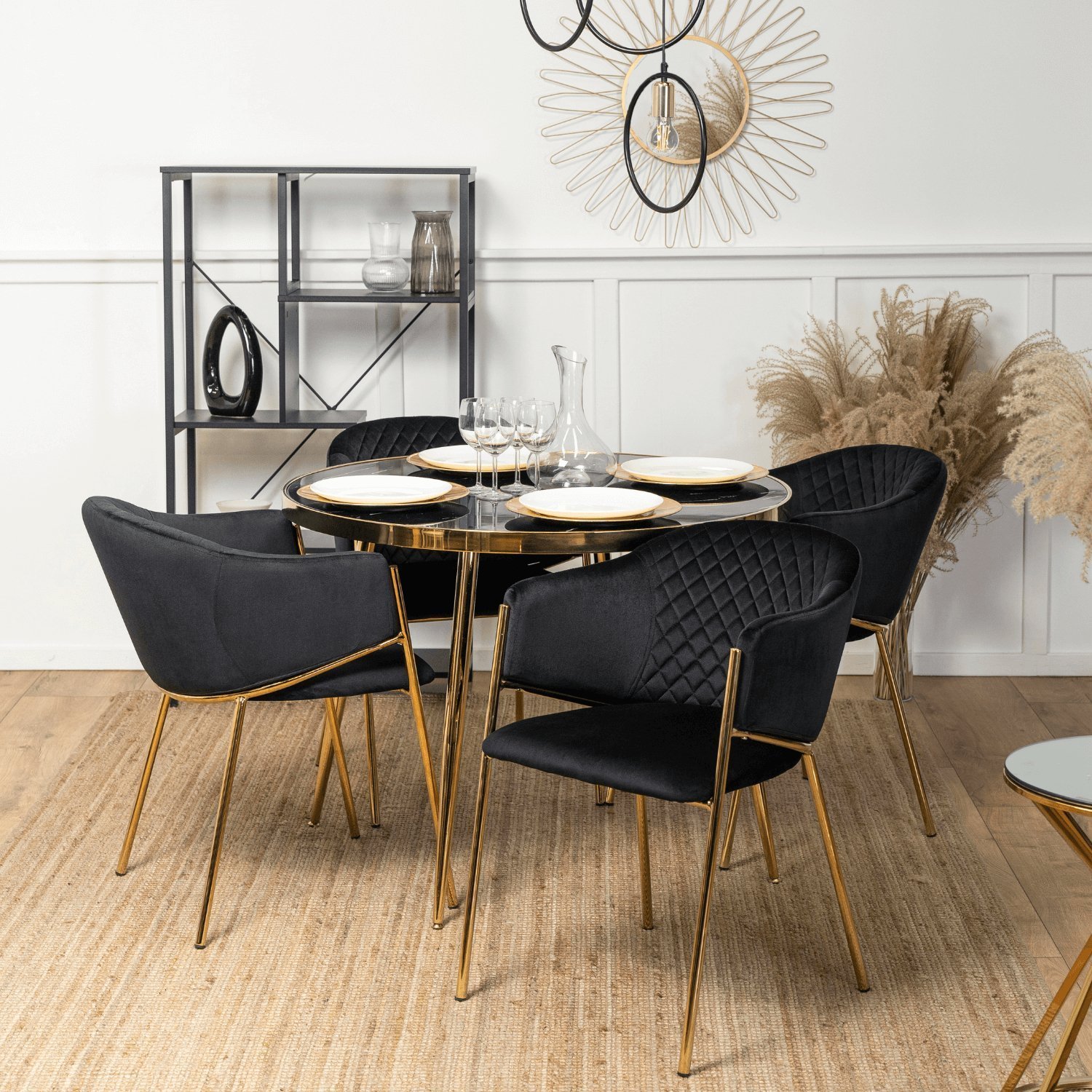 Mebel Elite Krzesło Tapicerowane do Salonu INNES Czarne Welurowe Nowoczesne Glamour