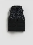 Kurtki i płaszcze dla chłopców - Reserved - Ocieplana kamizelka z kapturem - czarny - miniaturka - grafika 1