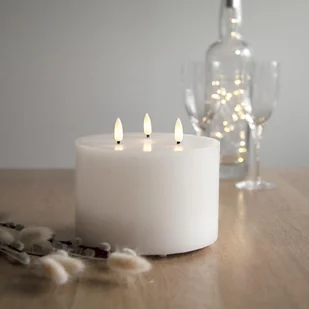 Świeca Led woskowa filarowa FLAMME potrójna biała 13cm - Świece - miniaturka - grafika 1
