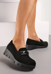 Czarne Półbuty na Koturnie ze Skórzaną Wkładką i Ozdobnym Łańcuchem Firielle - Półbuty damskie - miniaturka - grafika 1