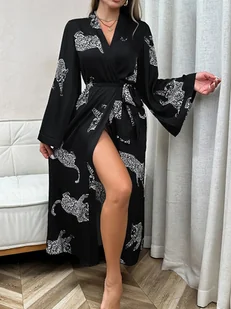 Długi satynowy szlafrok damski z motywem zwierzęcym - Czarny - Szlafroki damskie - miniaturka - grafika 1