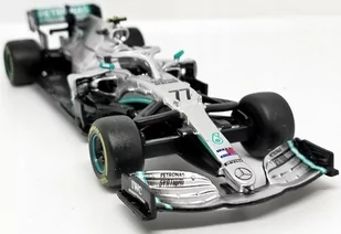 Bburago 15638136H BB 1:43 Mercedes AMG Petronas F1 (2019) (#44 L. Hamilton), wielokolorowy - Figurki dla dzieci - miniaturka - grafika 1