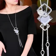 Inne - TEMU 1 szt. Modny Łańcuszek Sweterowy z Kwadratowym Wisiorkiem i Kryształkami - miniaturka - grafika 1