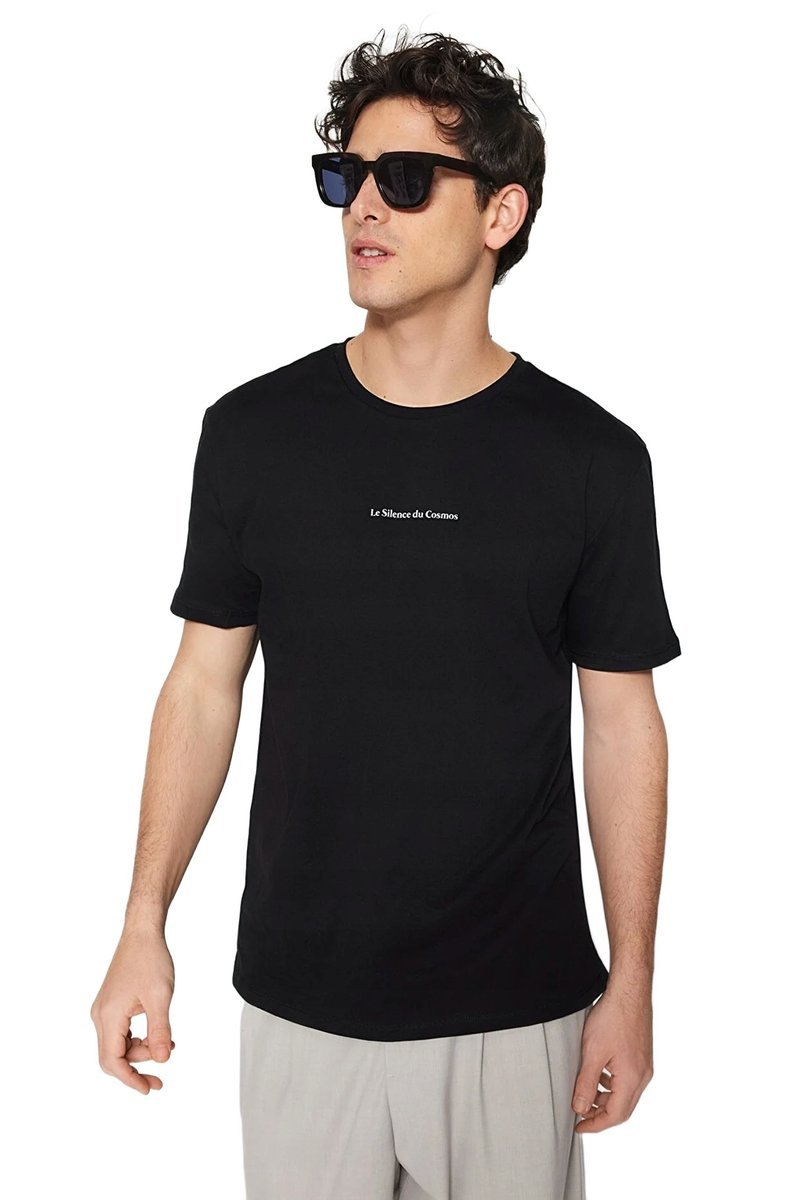 TRENDYOL MAN CZARNY T-SHIRT MĘSKI Z OKRĄGŁYM DEKOLTEM I NADRUKIEM XS 5DA
