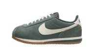 Buty sportowe damskie - Nike Cortez Vintage Green Gum - miniaturka - grafika 1