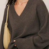 Swetry damskie - TEMU Nowość Jesień-: Elegancki Sweter Damski z Luźnym Dekoltem V, Jednokolorowy Pulower z Długim Rękawem - miniaturka - grafika 1