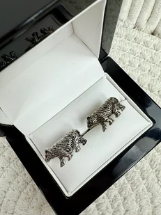 SPINKI DO MANKIETÓW koszuli mankietu niedźwiedź - Spinki do mankietów i krawatów SPINKI DO MANKIETÓW koszuli mankietu niedźwiedź - Spinki do mankietów i krawatów - miniaturka - grafika 1