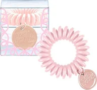 Ozdoby do włosów - Invisibobble Pink Heroes - Różowy Bohater - gumka do włosów z zawieszką 1szt - miniaturka - grafika 1