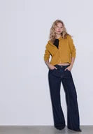 Swetry damskie - Stradivarius Kardigan z dzianiny z guzikami o miękkim dotyku Musztardowy S - miniaturka - grafika 1