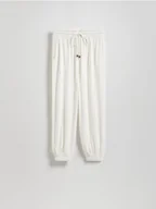 Spodnie damskie - Reserved - Spodnie jogger z wiskozą - złamana biel - miniaturka - grafika 1