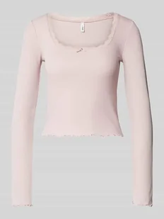 Bluzka o kroju slim fit z długim rękawem i dekoltem w łódkę obszytym koronką model ‘WILMA’ - Bluzki damskie - miniaturka - grafika 1