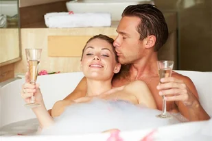 Seans w Romi Spa dla dwojga z wybraną kąpielą w Bytomiu - Czasopisma - miniaturka - grafika 1